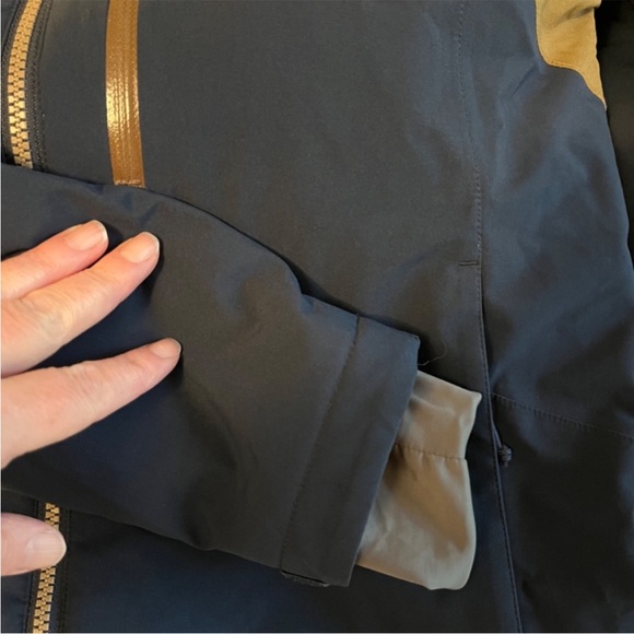 Flylow Lucy Ski Jacket - Picture 4 of 4